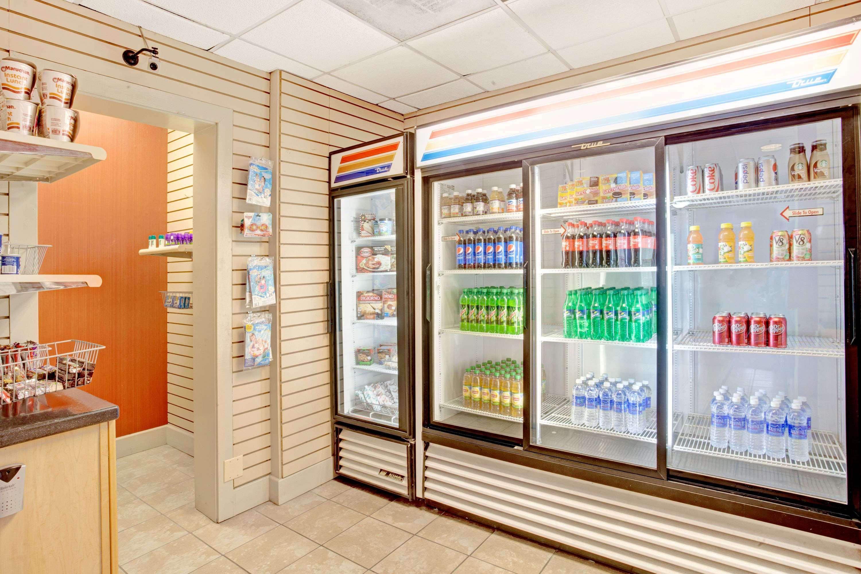 Ramada By Wyndham West Memphis Hotel Luaran gambar