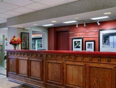 Ramada By Wyndham West Memphis Hotel Dalaman gambar
